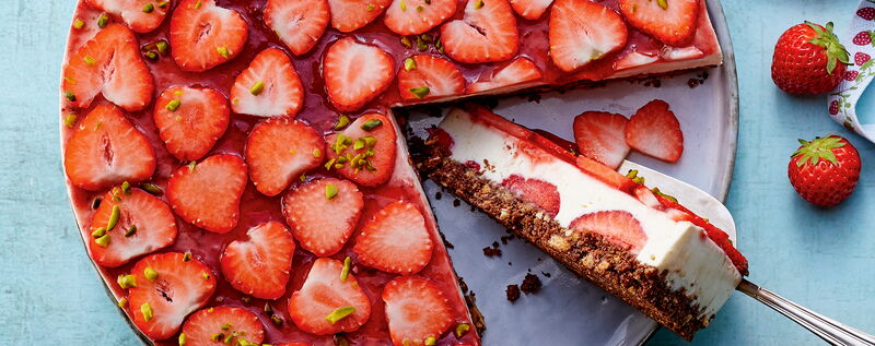 3 20 No Bake Strawberry Cheesecake 1920x760px 9f2b80f8