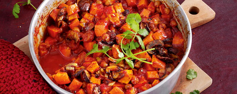 6 23 Kuerbis Pilz Tajine Mit Couscous 1920x760px 3bb4a581