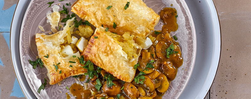 1 17 Burekas In Champignonsosse 1920x760px Ebfcc2af