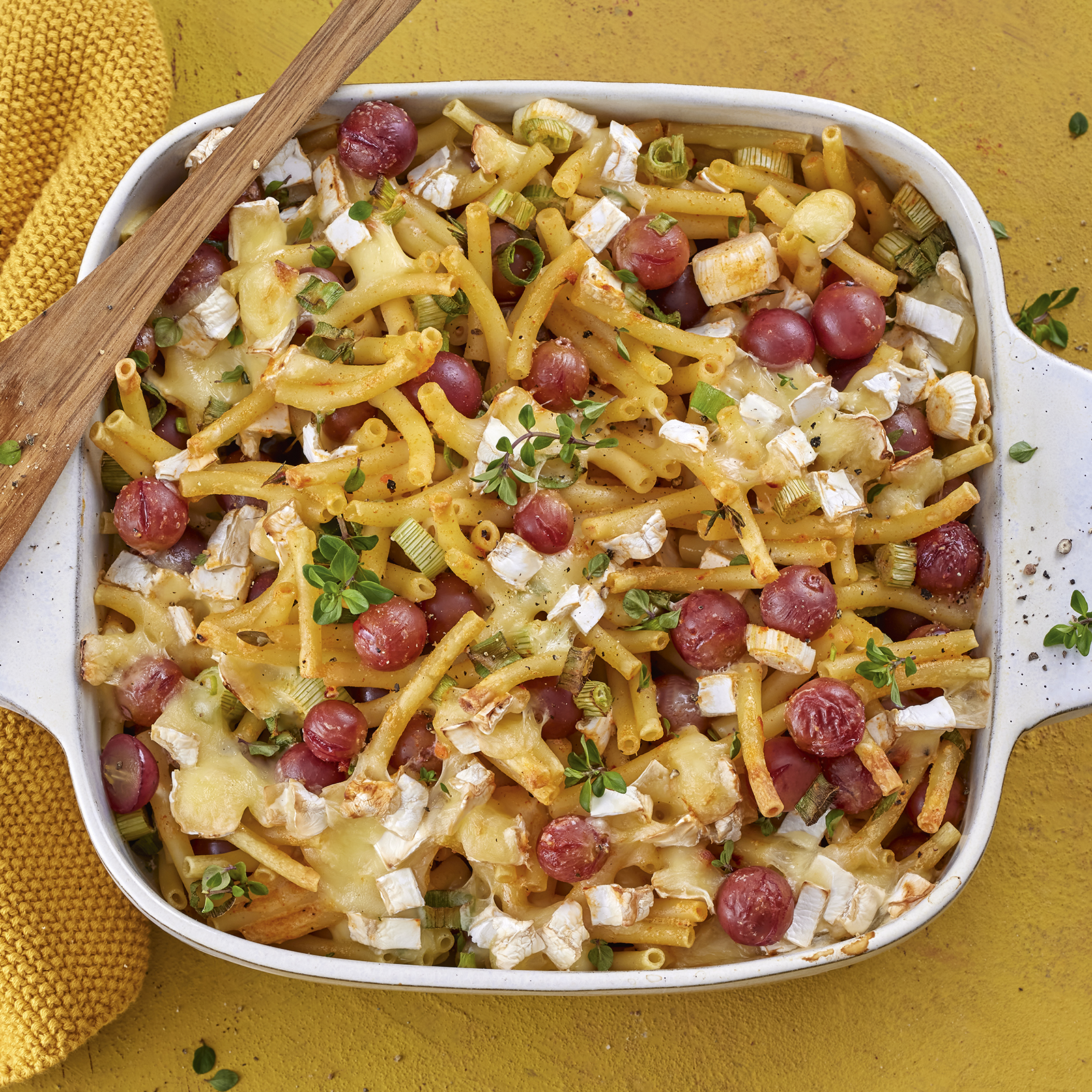 5 21 Makkaroni Trauben Auflauf Mit Camembert 1600x1600px