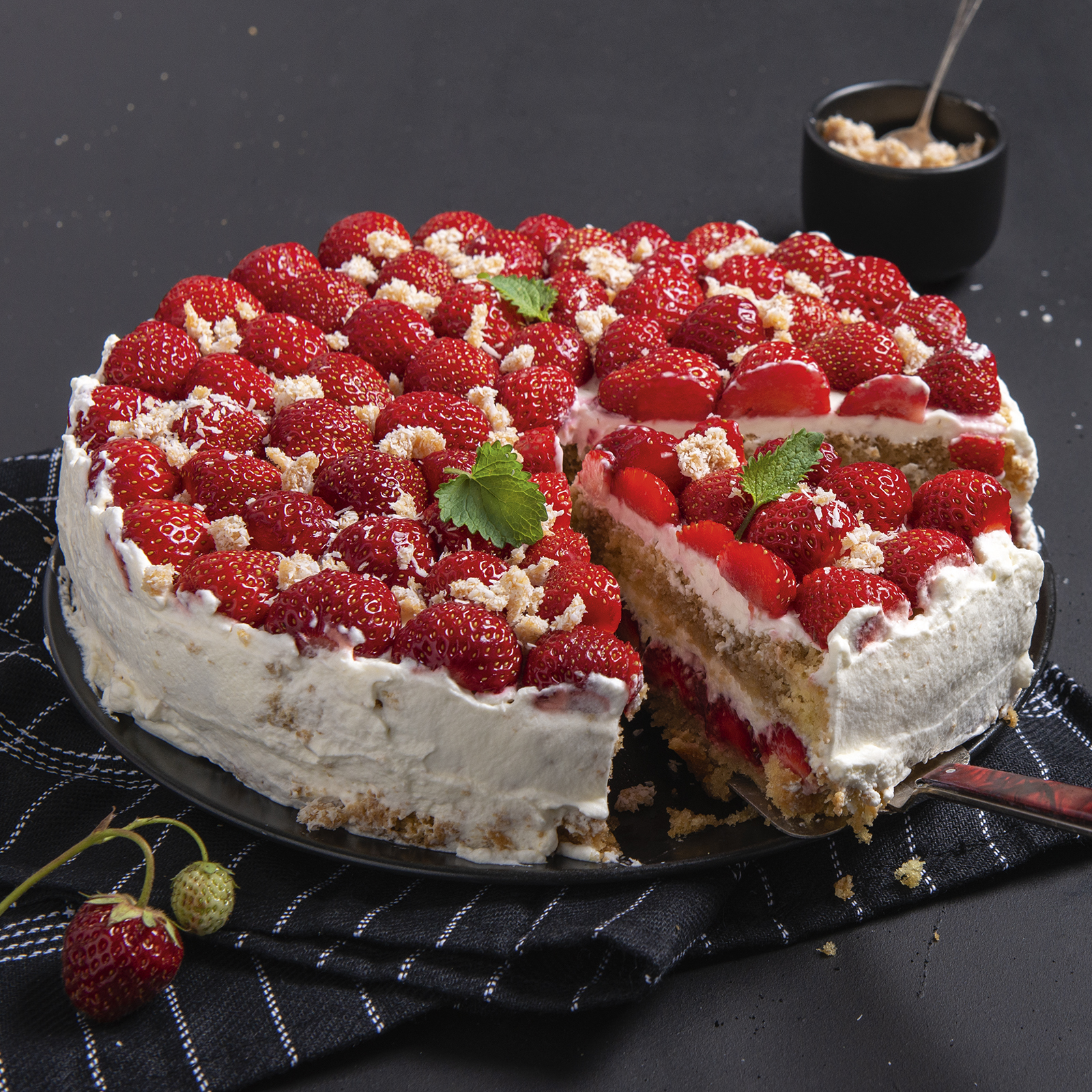 3 22 Erdbeer Tiramisutore 1600x1600px