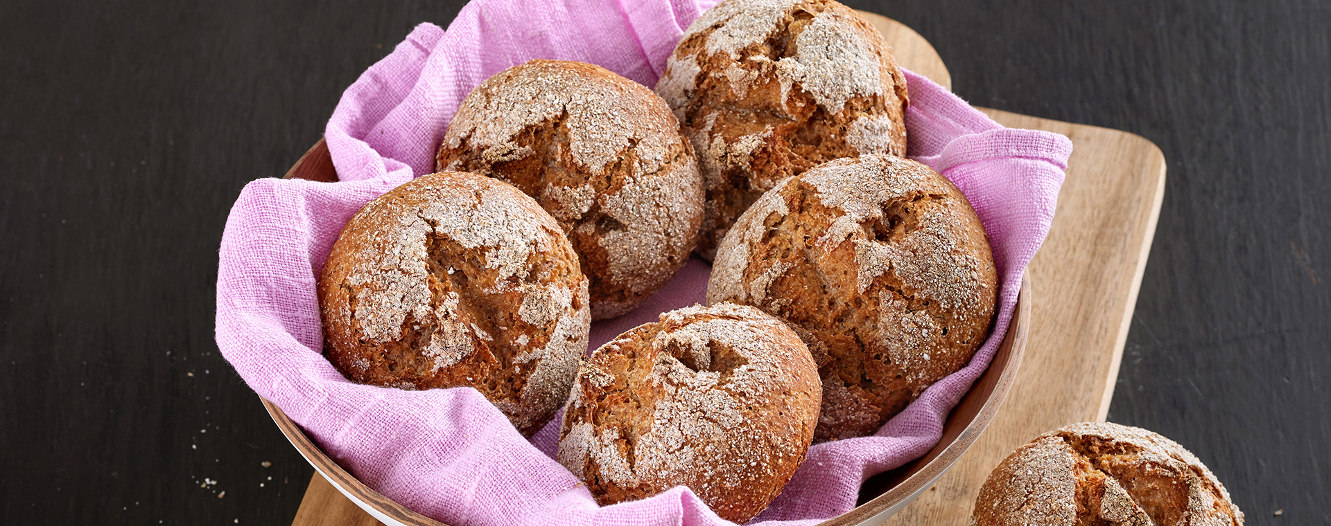 5 23 Roggenmischbroetchen 1920x760px