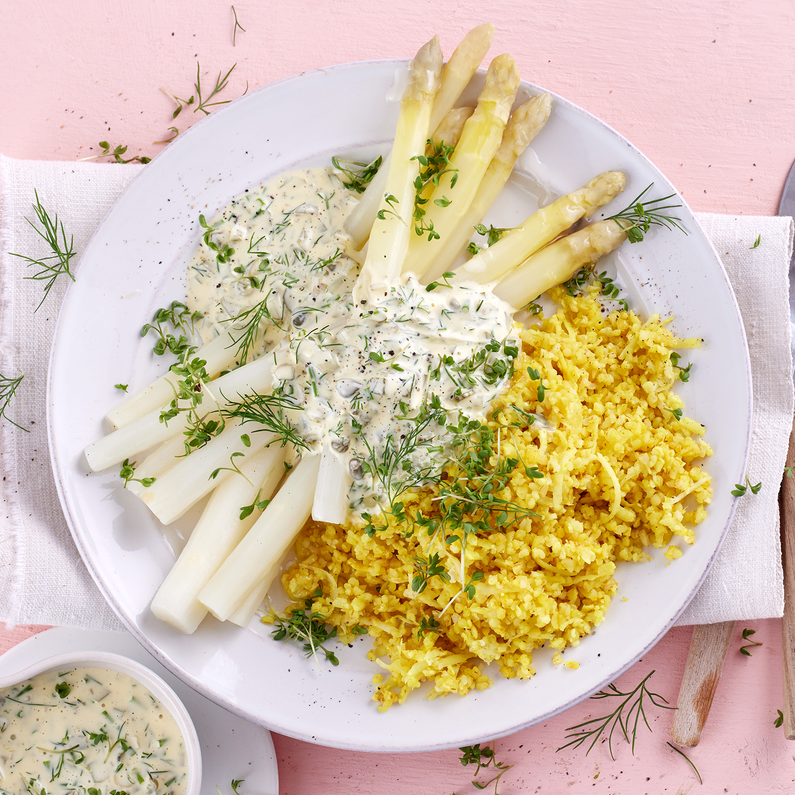 3 24 Spargel Mit Blumenkohl Bulgur 1600x1600px