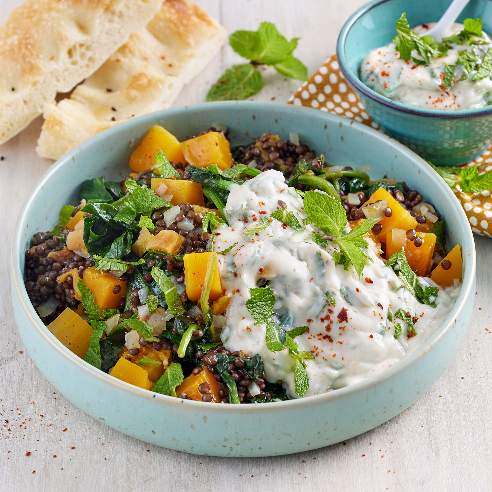 1 25 Linsen Kuerbis Topf Mit Minzjoghurt 1600x1600px